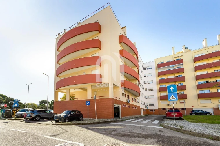 Apartamento T3 para Venda em Seixal, Arrentela e Aldeia de Paio Pires Foto 34