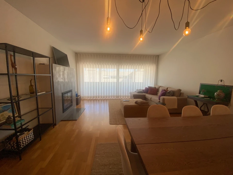 Apartamento T2 para Arrendamento em Azurem Foto 2