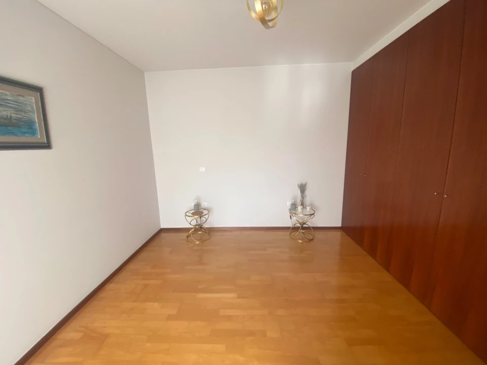 Apartamento T2 para Arrendamento em Azurem Foto 12