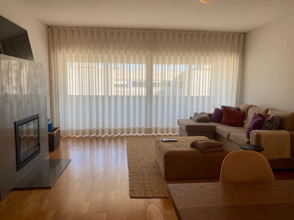 Apartamento T2 para Arrendamento em Azurem Foto 1