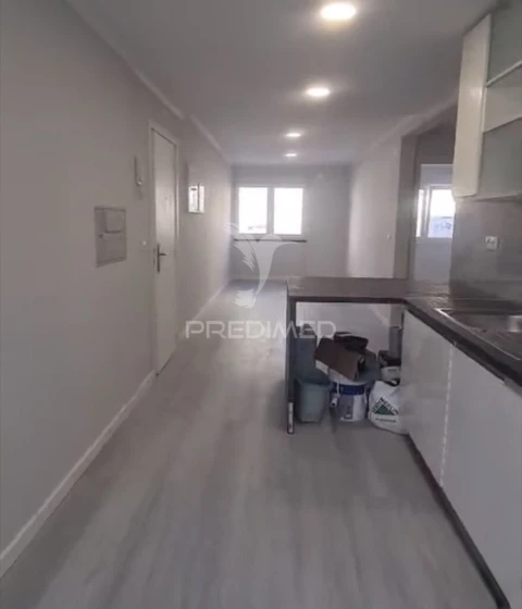 Apartamento T2 para Venda em Benfica