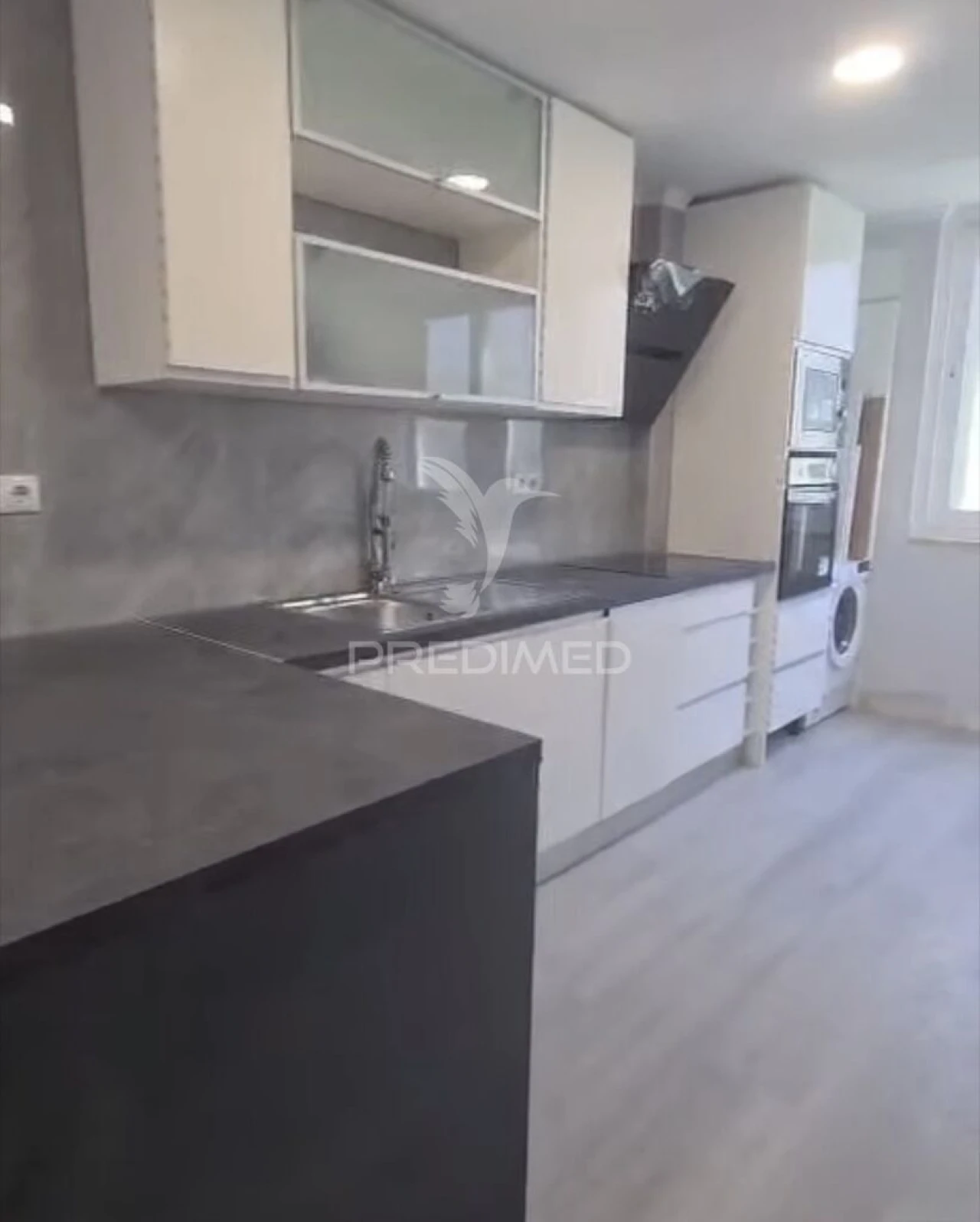 Apartamento T2 para Venda em Benfica Foto 4