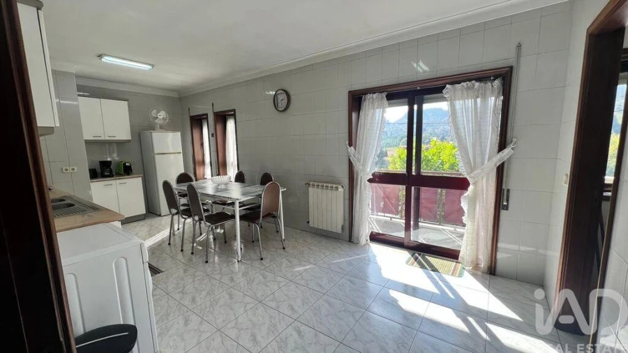 Apartamento T2 para Venda em Pedreira, Rande e Sernande Foto 7