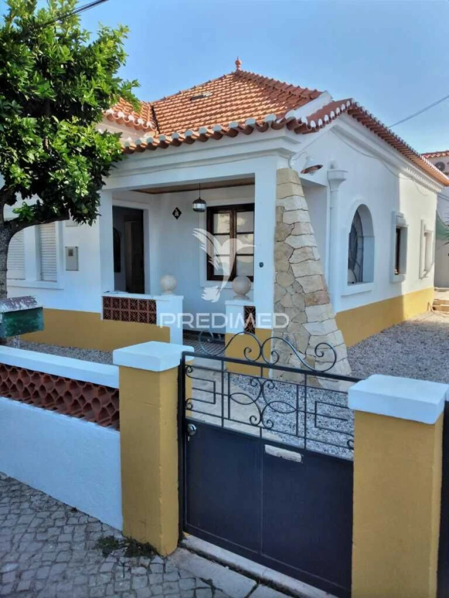 Moradia T2 para Venda em São Francisco da Serra Foto 3