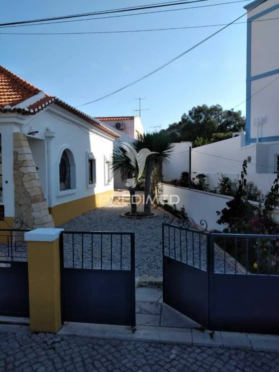 Moradia T2 para Venda em São Francisco da Serra Foto 7