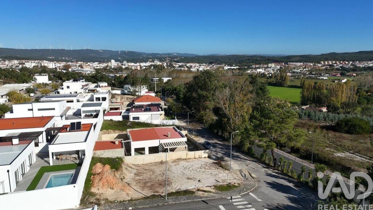 Moradia T3 para Venda em Rio Maior Foto 19