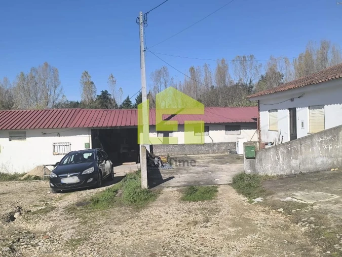 Prédio para Venda em Condeixa-A-Velha e Condeixa-A-Nova Foto 1