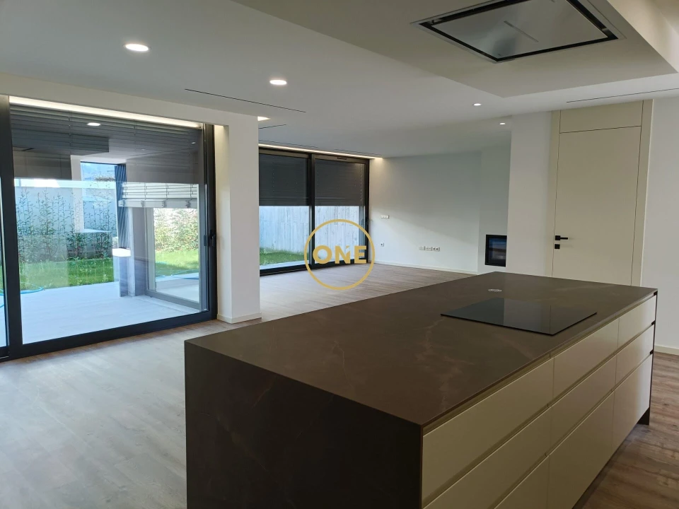 Moradia T3 para Venda em Merelim (São Pedro) e Frossos Foto 11