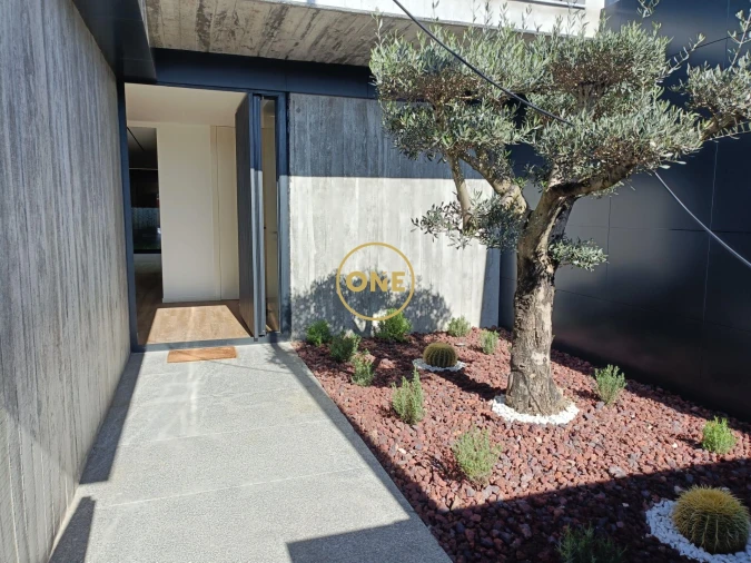 Moradia T3 para Venda em Merelim (São Pedro) e Frossos Foto 2