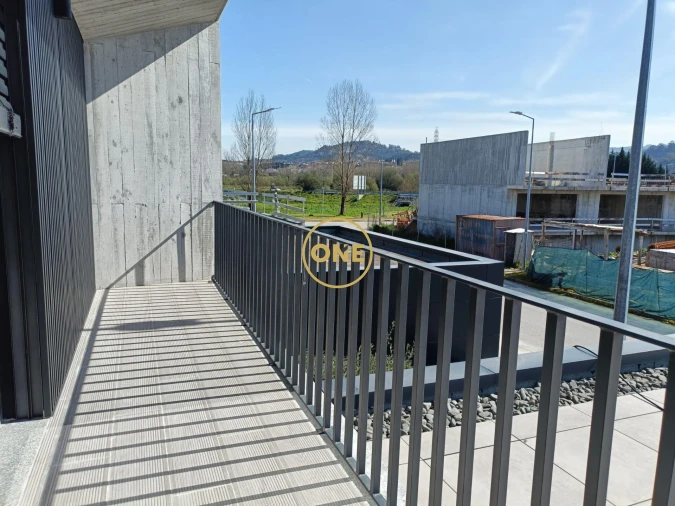 Moradia T3 para Venda em Merelim (São Pedro) e Frossos Foto 5