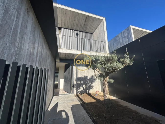 Moradia T3 para Venda em Merelim (São Pedro) e Frossos Foto 2