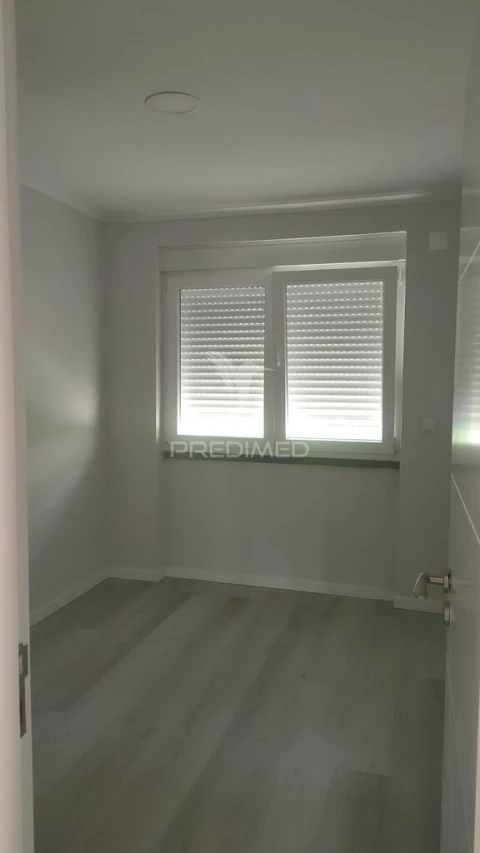 Apartamento T2 para Venda em São Domingos de Benfica