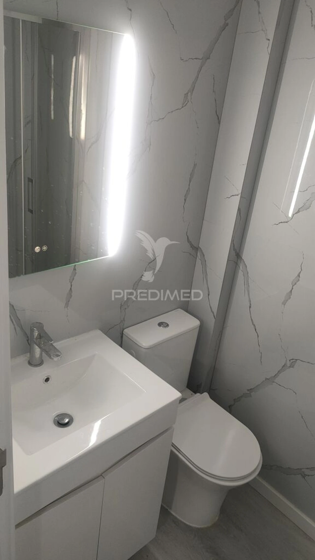 Apartamento T2 para Venda em São Domingos de Benfica Foto 4