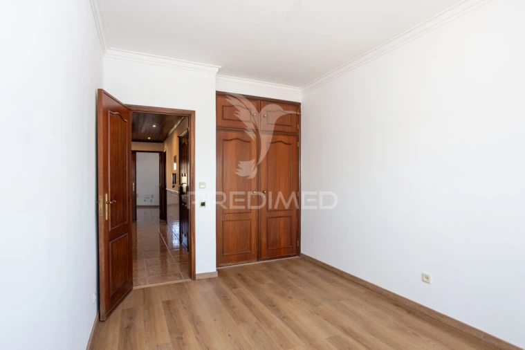 Apartamento T2 para Venda em Corroios Foto 8
