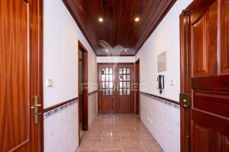 Apartamento T2 para Venda em Corroios Foto 13