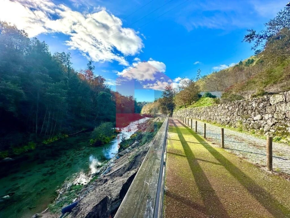 Moradia T3 para Venda em Valdreu Foto 57