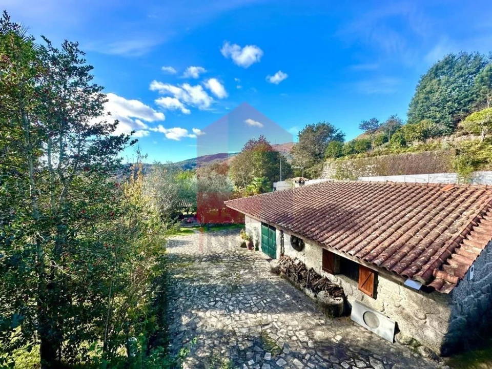 Moradia T3 para Venda em Valdreu Foto 50