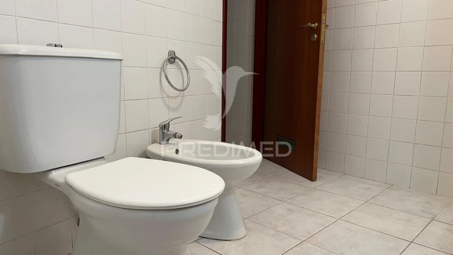 Moradia T2 para Venda em Funchal (Santa Luzia) Foto 6