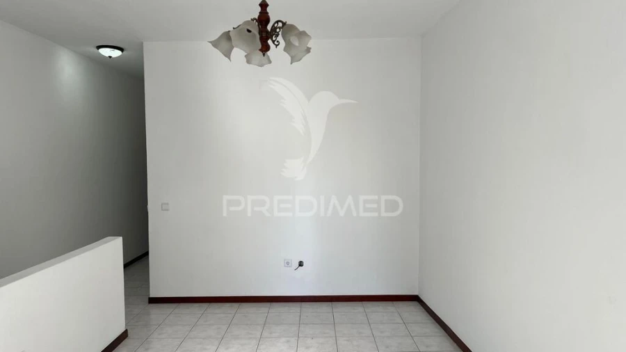 Moradia T2 para Venda em Funchal (Santa Luzia) Foto 5