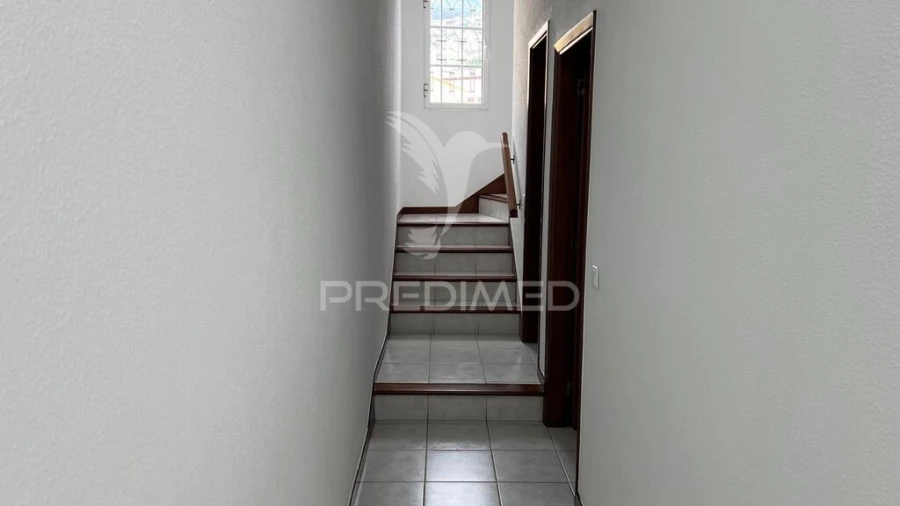 Moradia T2 para Venda em Funchal (Santa Luzia) Foto 7