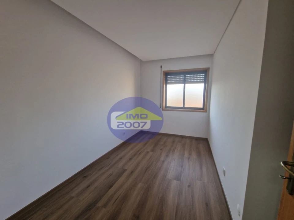 Apartamento T2 para Venda em Canedo, Vale e Vila Maior Foto 11