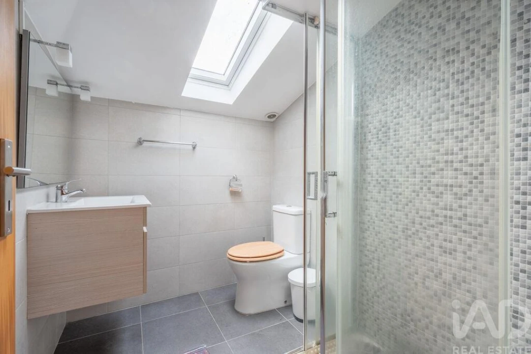 Negócio para Venda em Serzedelo Foto 22