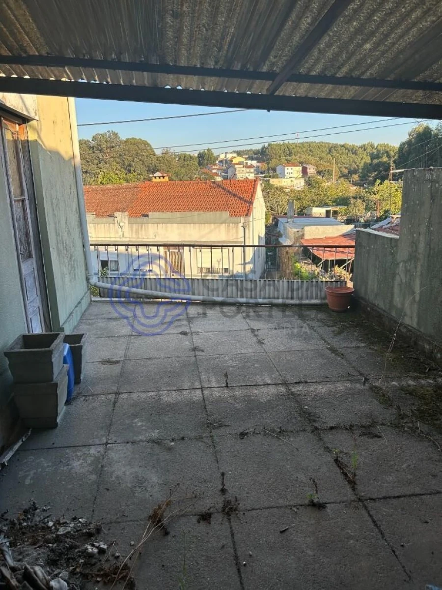 Armazém para Venda em Milheiros Foto 11