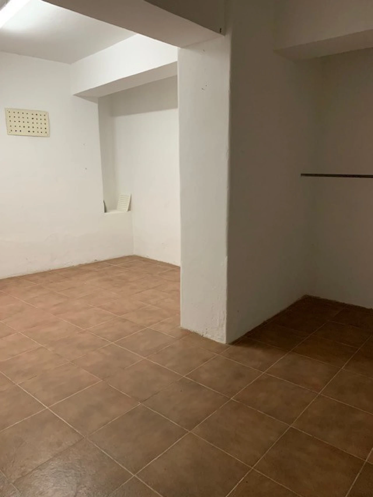 Armazém para Arrendamento em Alcantara Foto 1