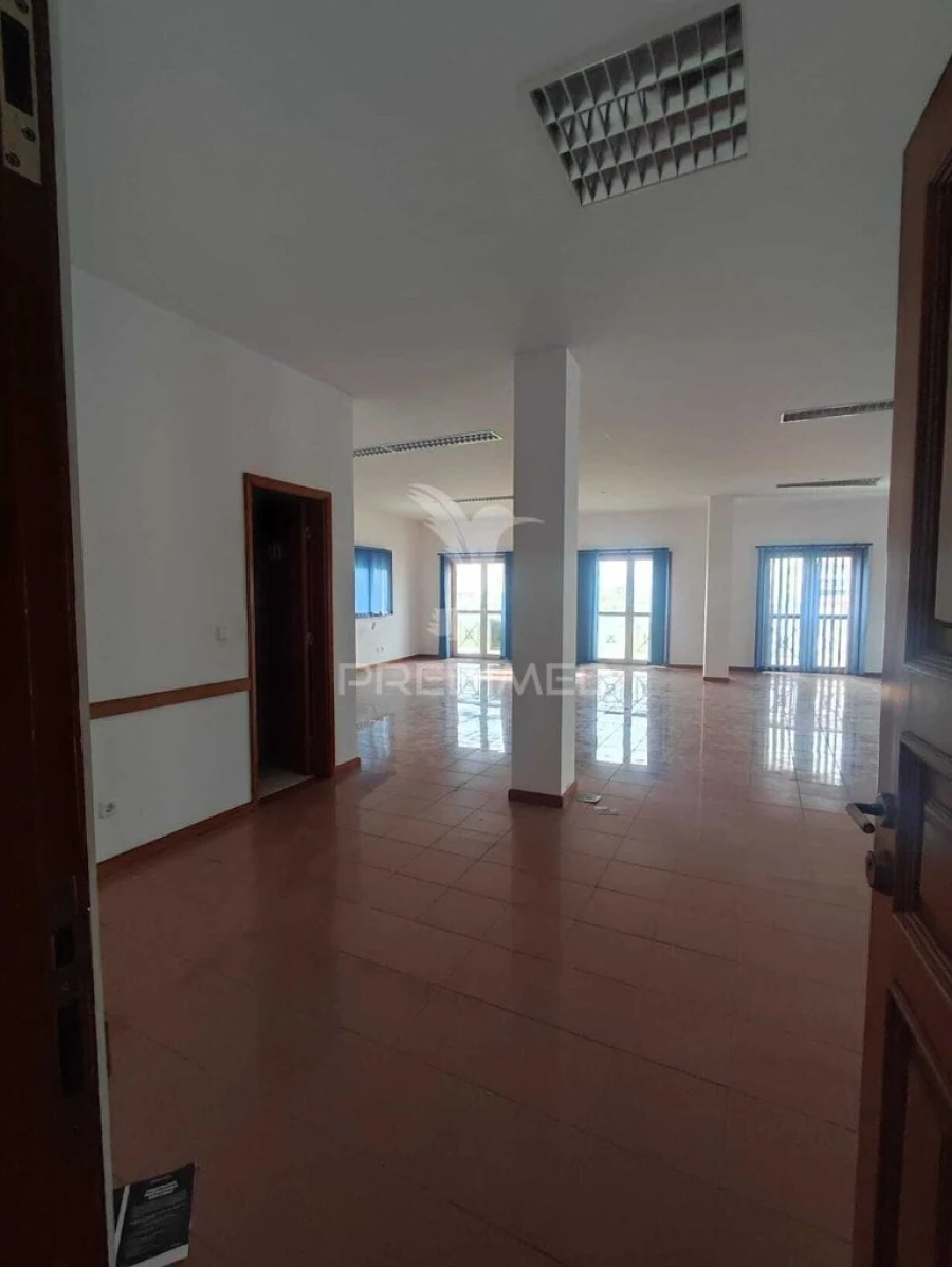 Escritório para Venda em Vagos e Santo António Foto 6