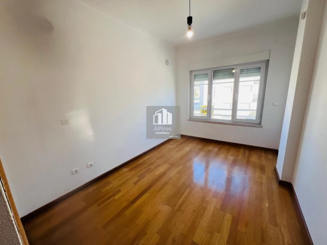 Apartamento T2 para Venda em Costa da Caparica Foto 12