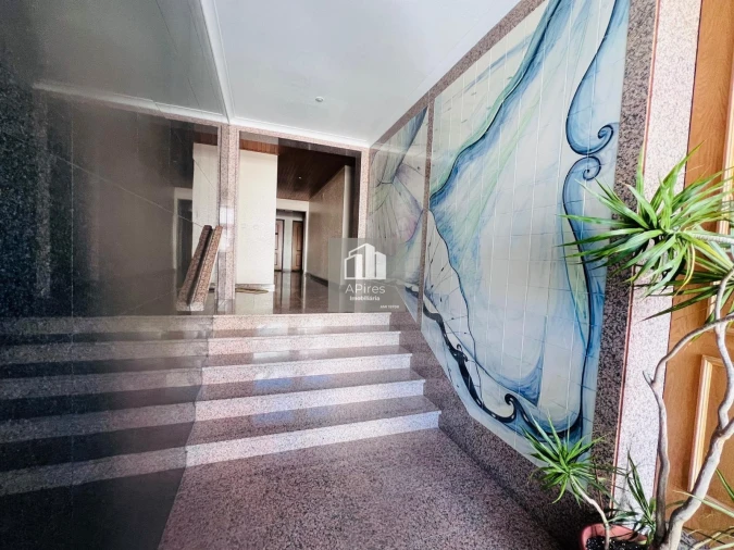 Apartamento T2 para Venda em Costa da Caparica Foto 19