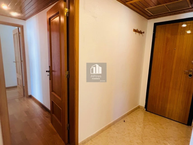 Apartamento T2 para Venda em Costa da Caparica Foto 15