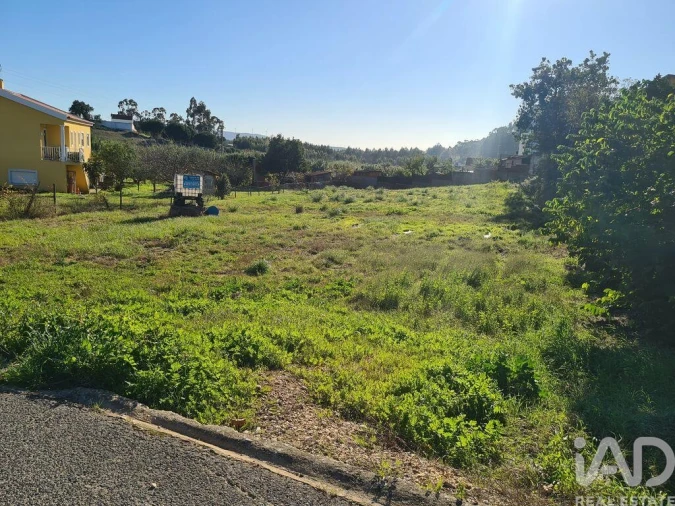 Terreno para Venda em Campelos e Outeiro da Cabeça