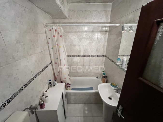 Apartamento T1 para Venda em Olhão Foto 11