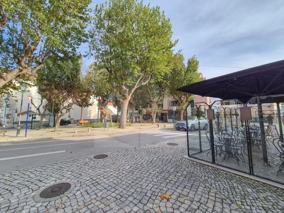 Apartamento T2 para Venda em Lourinhã e Atalaia Foto 40