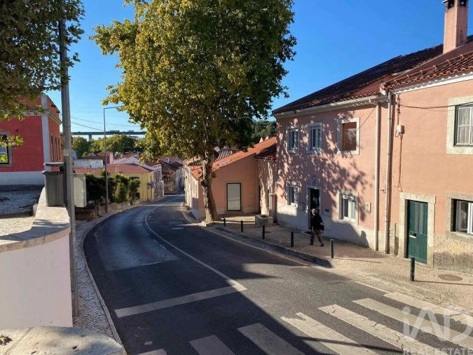 Apartamento T3 para Venda em Queluz e Belas Foto 3