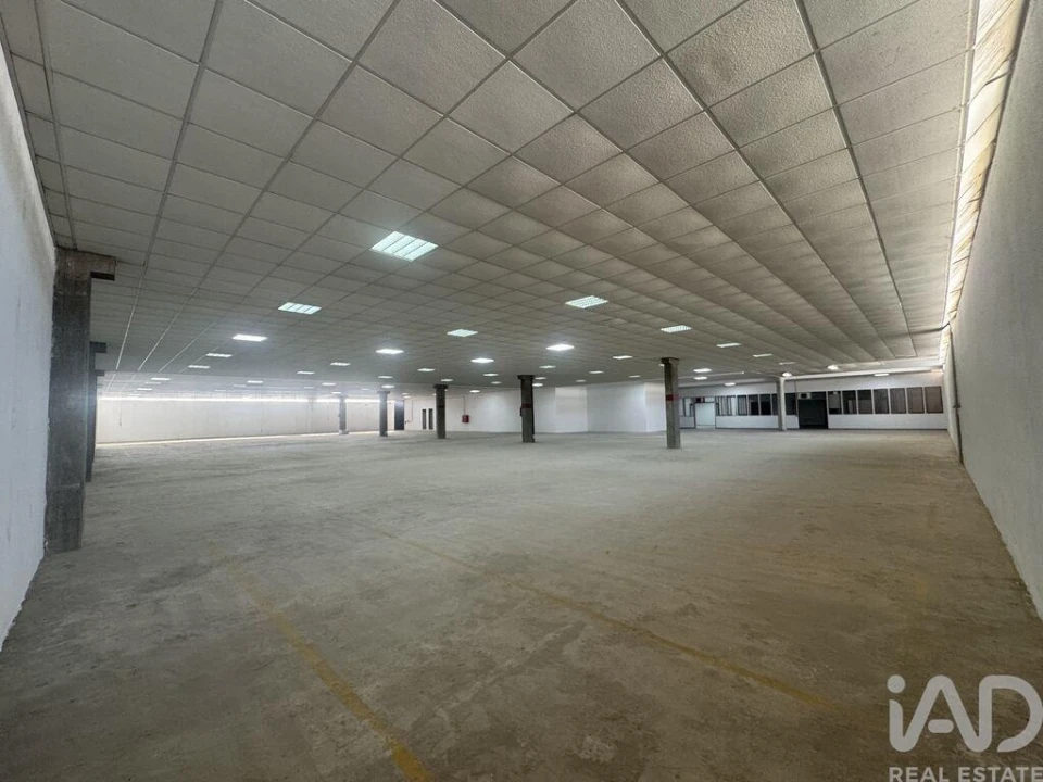 Armazém para Arrendamento em Camarate, Unhos e Apelação Foto 21