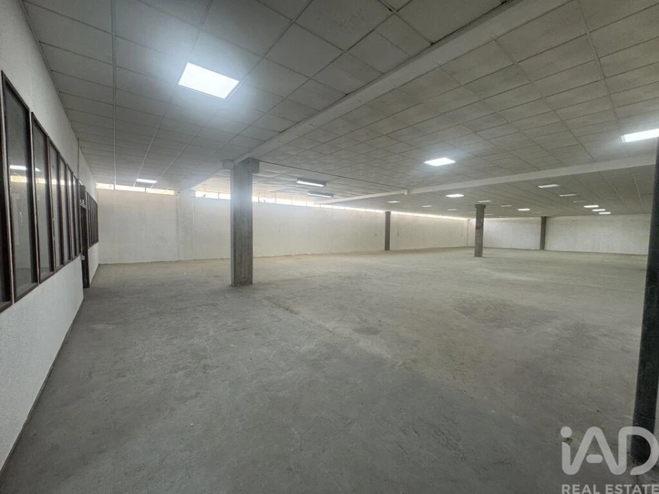 Armazém para Arrendamento em Camarate, Unhos e Apelação Foto 18