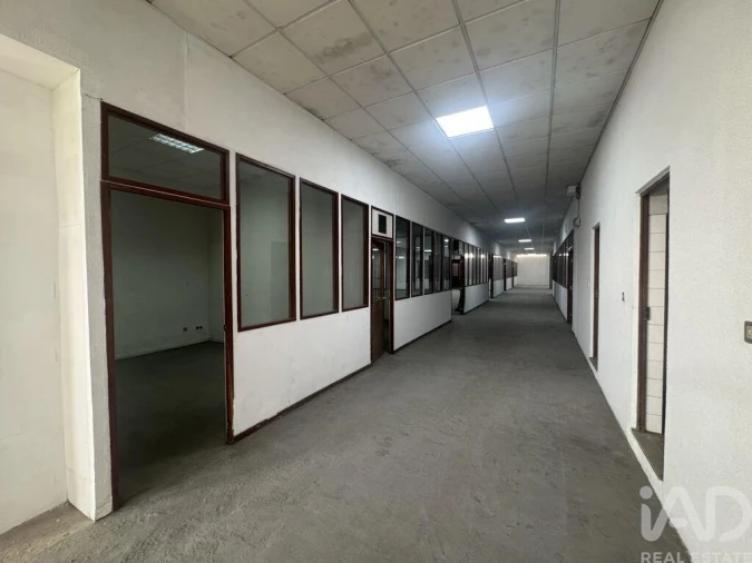 Armazém para Arrendamento em Camarate, Unhos e Apelação Foto 13