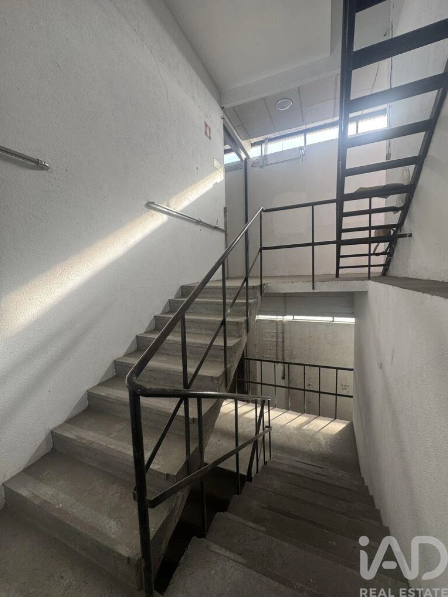 Armazém para Arrendamento em Camarate, Unhos e Apelação Foto 27