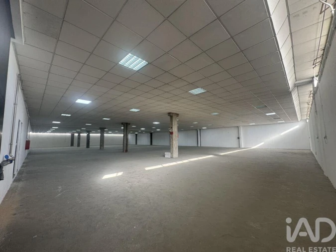 Armazém para Arrendamento em Camarate, Unhos e Apelação Foto 26