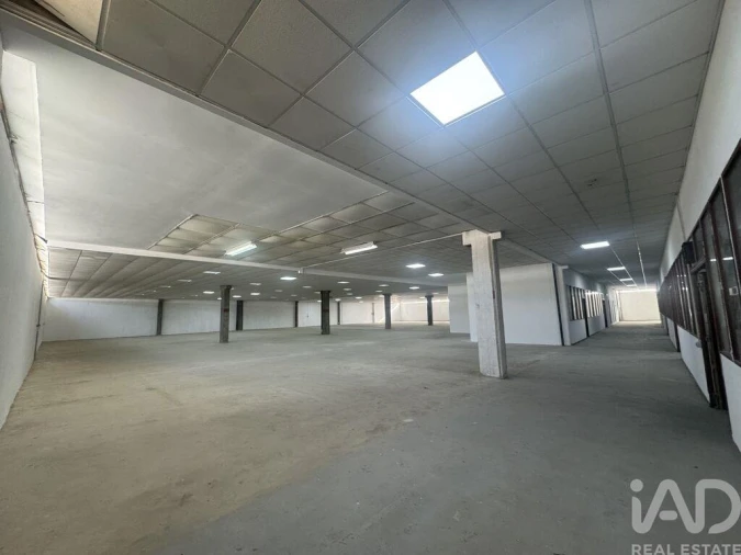 Armazém para Arrendamento em Camarate, Unhos e Apelação Foto 19