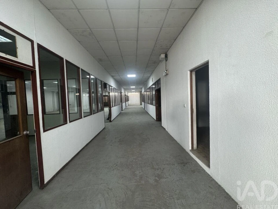 Armazém para Arrendamento em Camarate, Unhos e Apelação Foto 14