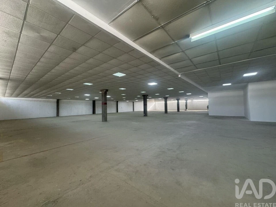 Armazém para Arrendamento em Camarate, Unhos e Apelação Foto 20