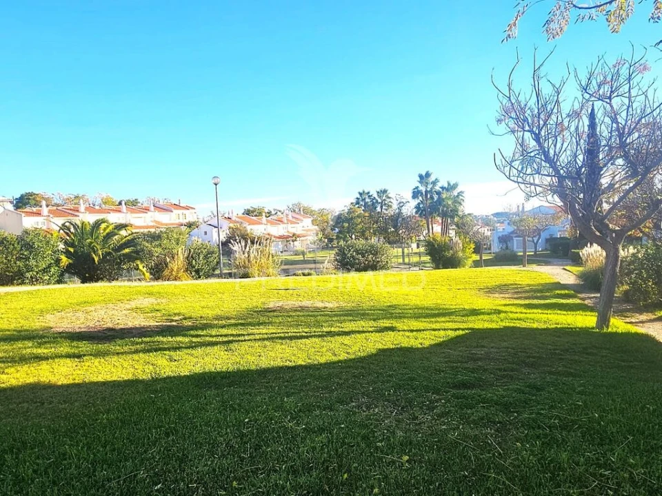 Moradia T2 para Venda em Guia Foto 6