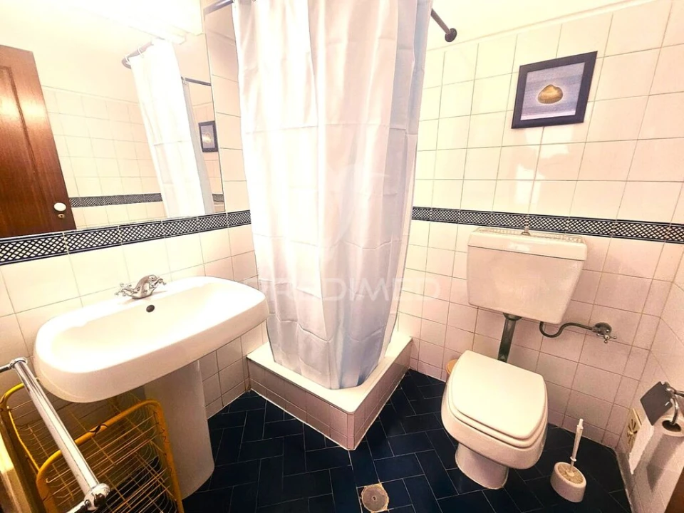 Moradia T2 para Venda em Guia Foto 18