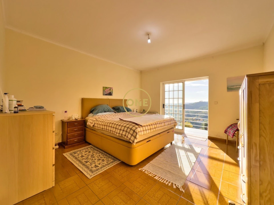 Moradia T4 para Venda em Valdreu Foto 17