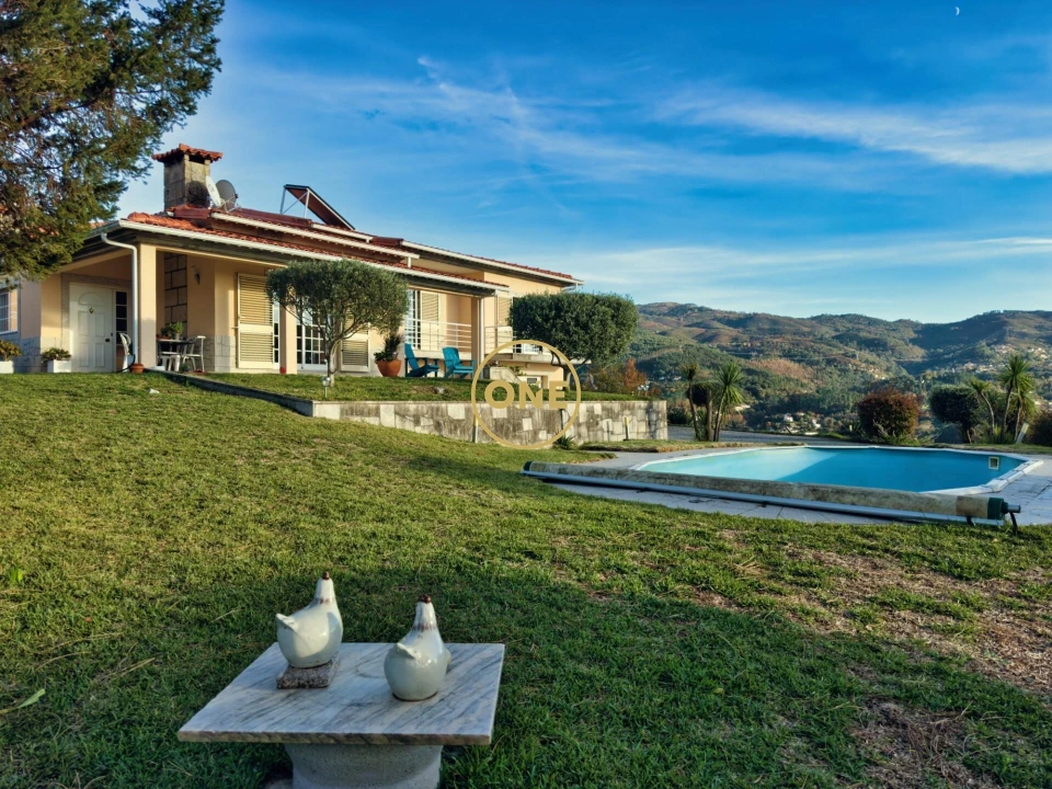 Moradia T4 para Venda em Valdreu Foto 26