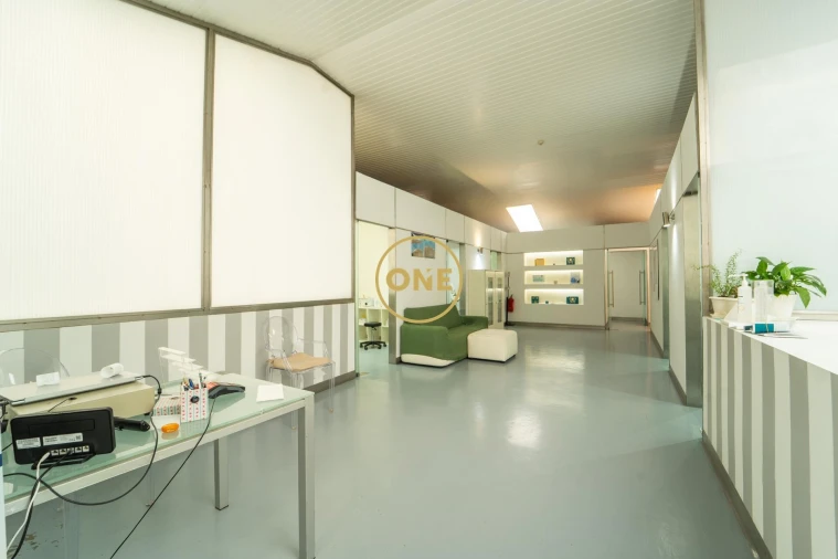 Negócio para Venda em Ponta Delgada (São Pedro) Foto 16