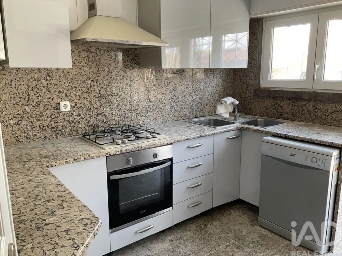 Moradia T5 para Arrendamento em São Domingos de Rana Foto 27